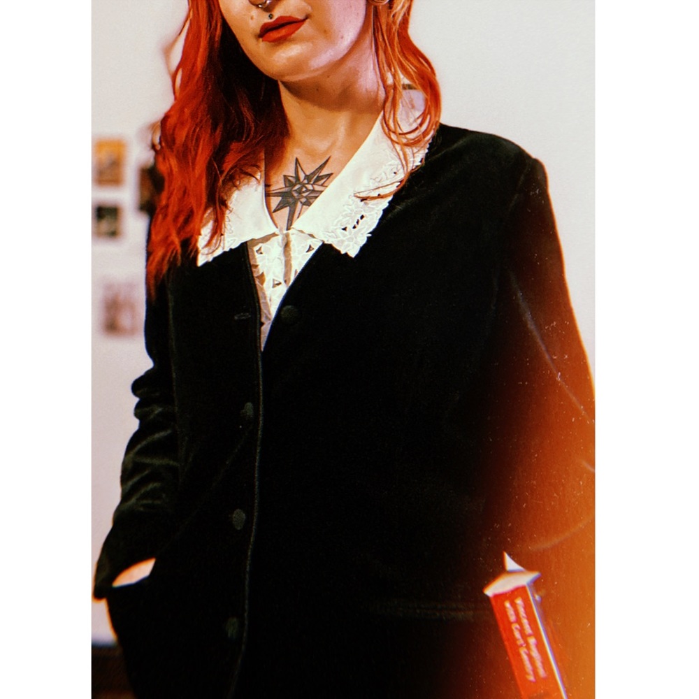 Act III vintage black velvet blazer